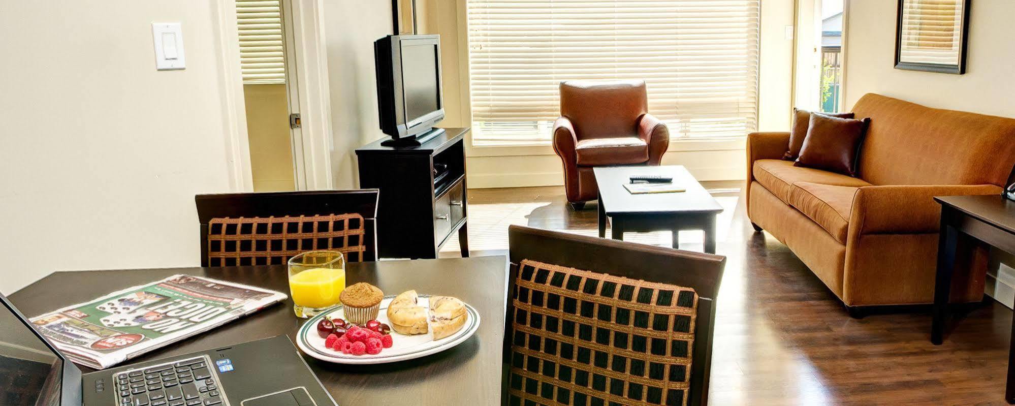 Clearwater Residence Hotel Timberlea Fort Mcmurray Luaran gambar
